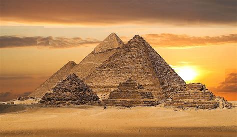 Tổ hợp lăng mộ Giza: Cổng thông qua lịch sử và bí ẩn của Ai Cập cổ đại!